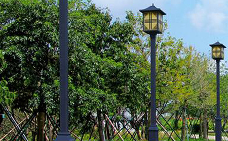 太阳能海东庭院灯价格为何差三倍？关键看这几点